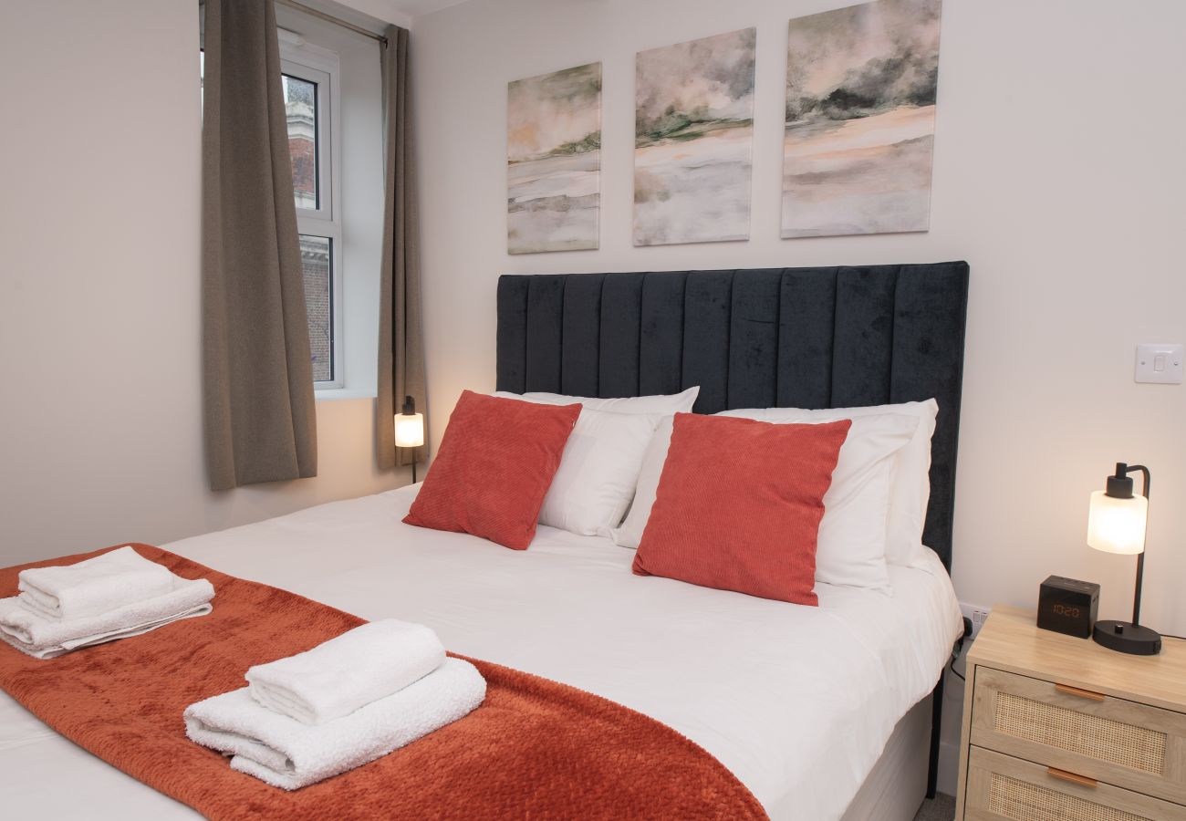 Apartment in Hull - Stylish 1BR Haven in Hull City Centre Near Marina