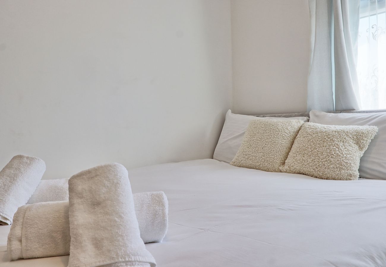 House in Tilbury Juxta Clare - LON-STE-024