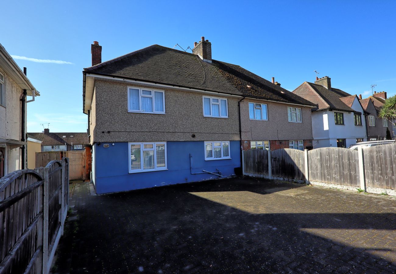 House in Tilbury Juxta Clare - LON-STE-024