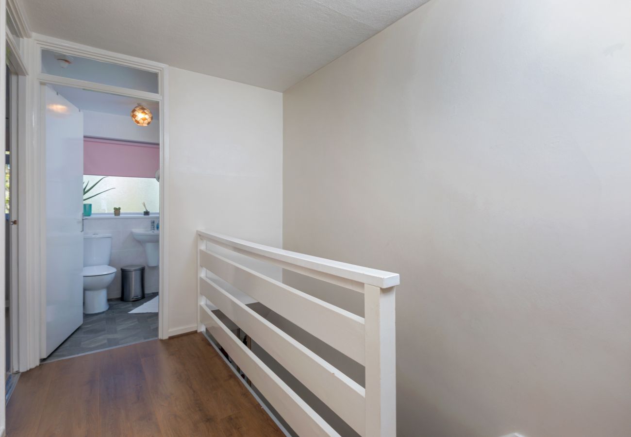 House in Sheffield - Cozy 3BR Home in Hurlfield Rd in Sheffield