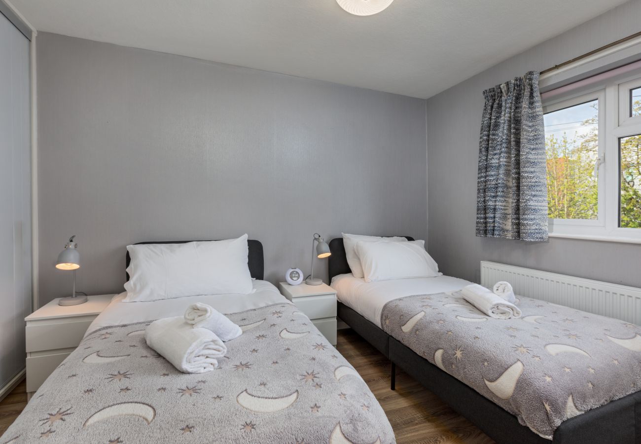 House in Sheffield - Cozy 3BR Home in Hurlfield Rd in Sheffield