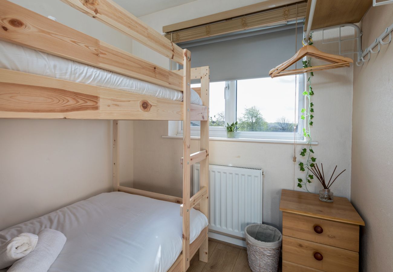 House in Sheffield - Cozy 3BR Home in Hurlfield Rd in Sheffield