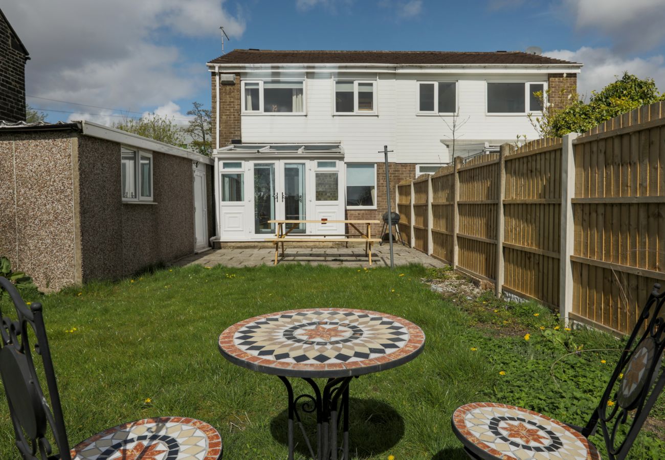 House in Sheffield - Cozy 3BR Home in Hurlfield Rd in Sheffield