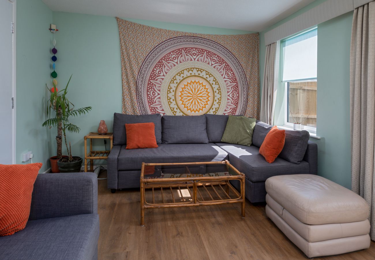 House in Sheffield - Cozy 3BR Home in Hurlfield Rd in Sheffield