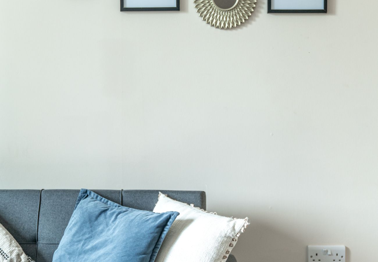 Apartment in Salford - Stylish 1BR Haven Near Manchester Centre