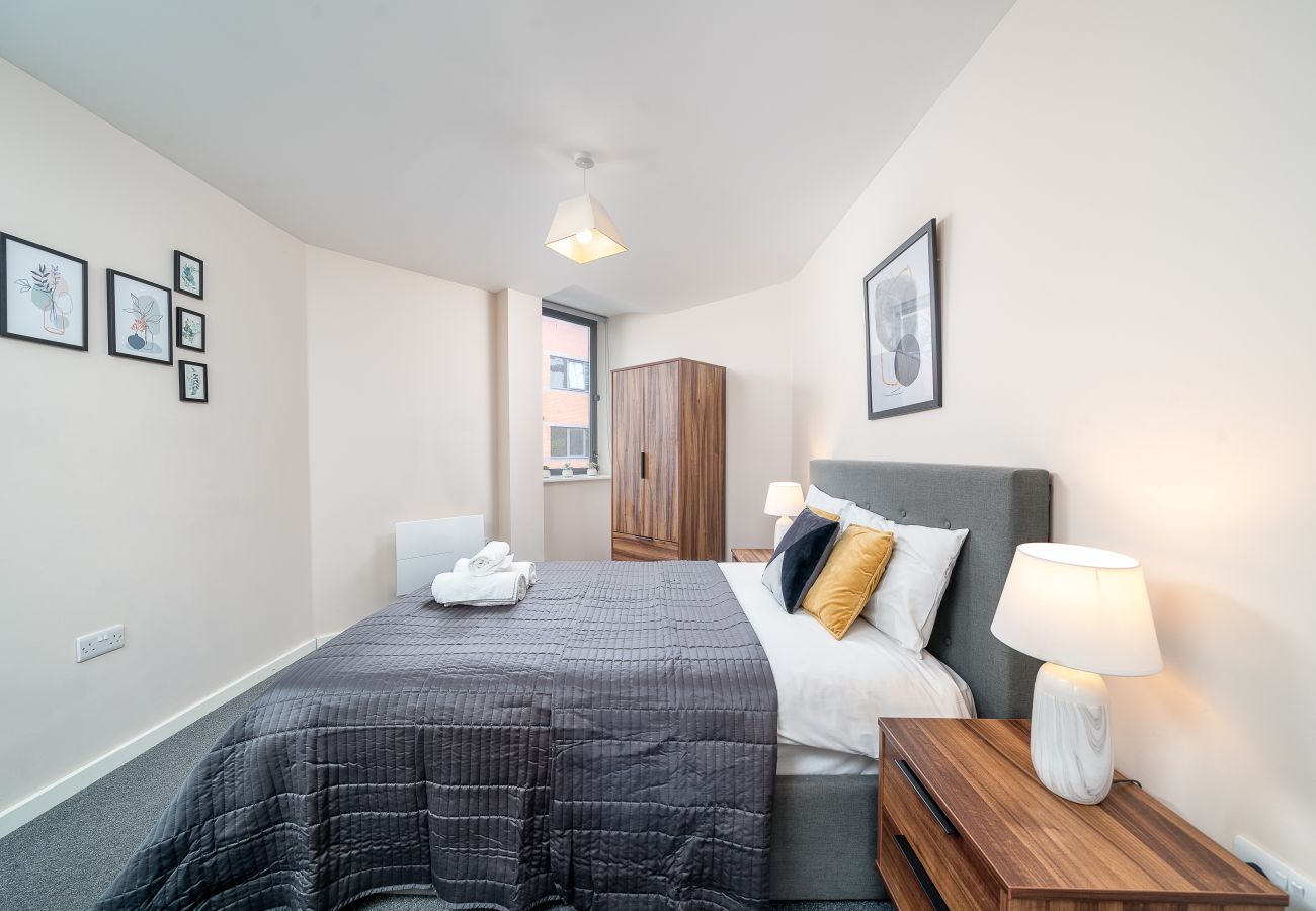 Apartment in Salford - Stylish 1BR Haven Near Manchester Centre